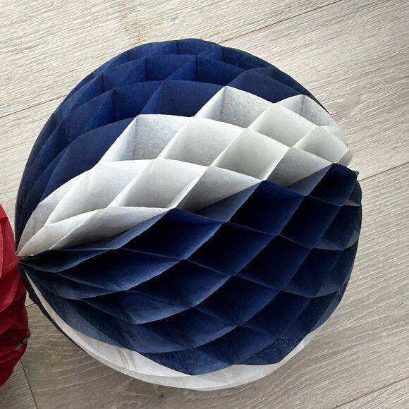 Vintage Honeycomb Decorations Set of 9 Bells Balls Ornament Hanging Party Retro - Picture 5 of 10